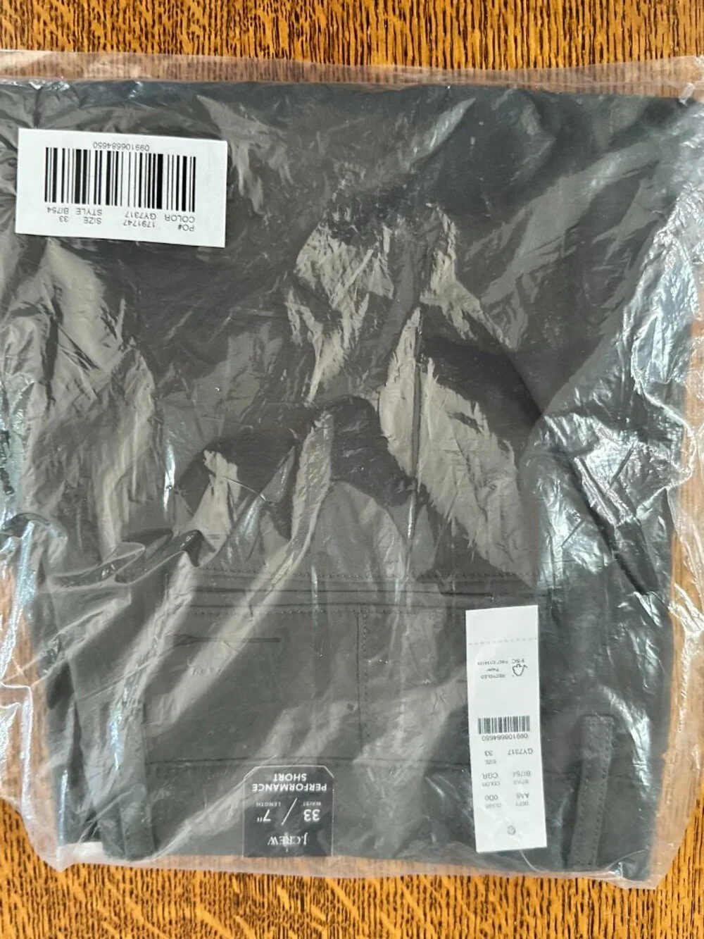J. CREW Men's Performance Shorts, new with tags, Size 33